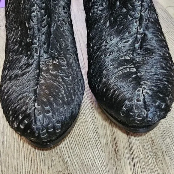 BCBGMaxAzria Ven Ankle Boots Heel Zip Pony Hair Black 8.5B edgy glam rock