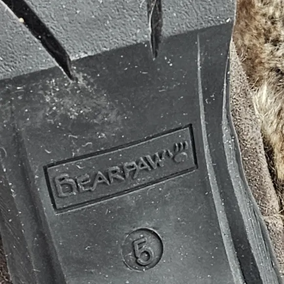 BearPaw Bridget 3.25&quot; heel faux fur boots size 5