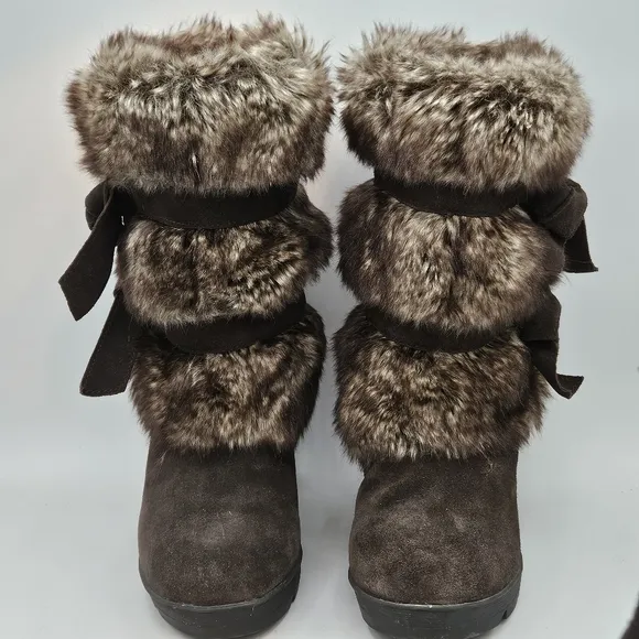 BearPaw Bridget 3.25&quot; heel faux fur boots size 5