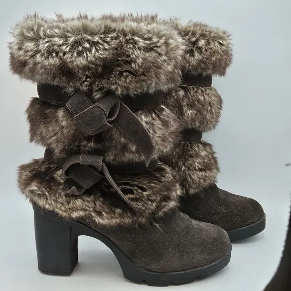 BearPaw Bridget 3.25&quot; heel faux fur boots size 5