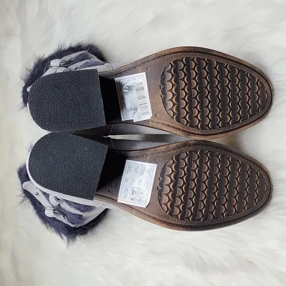 Bearpaw Madeline Gray Fog Mid Rise Boots