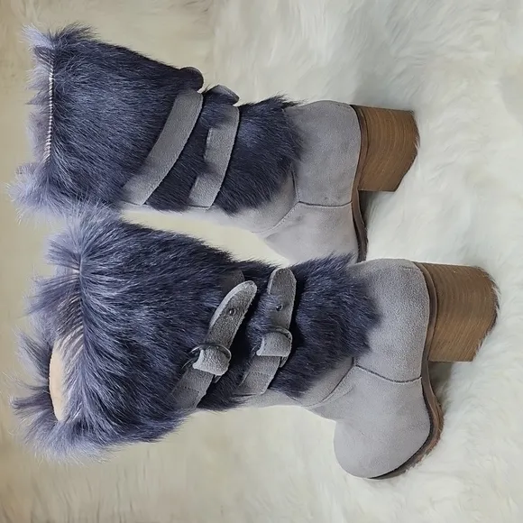 Bearpaw Madeline Gray Fog Mid Rise Boots