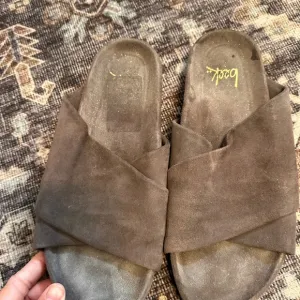 Beek Brown Sandals