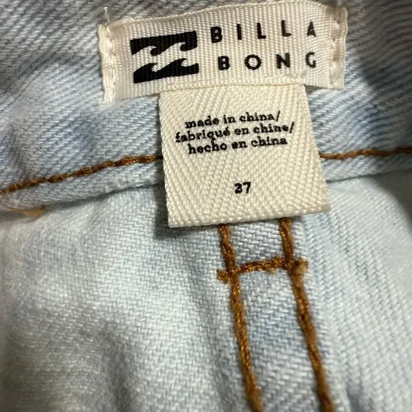 Billabong High-Waisted Distressed Denim Shorts Women's Vintage festival…