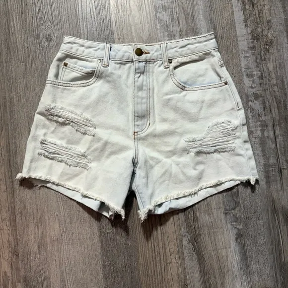 Billabong High-Waisted Distressed Denim Shorts Women's Vintage festival…