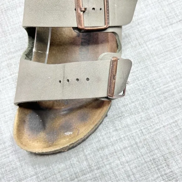 Birkenstock Arizona leather soft footbed buckle sandals, greige/ tobacco brown