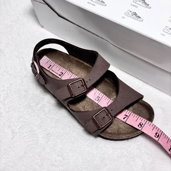 Birkenstock Kids Brown Sandals Roma Kids  Mocha Narrow Fit Size 33 / 2