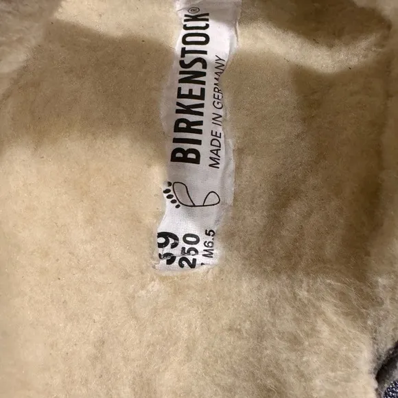 Birkenstock Women's Sandals in Tan and Cream ladies 7/ men’s 6.5