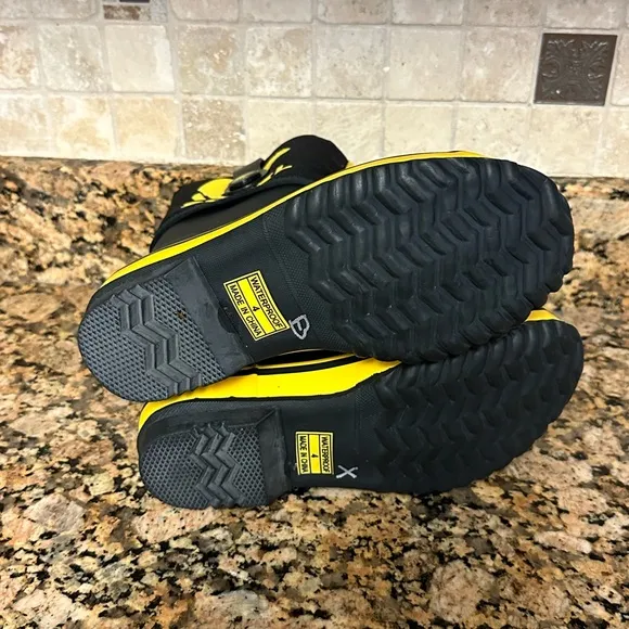 Black‎ &amp; Yellow Sorel Rain Boots With Warming Inserts Size 4 - NEW