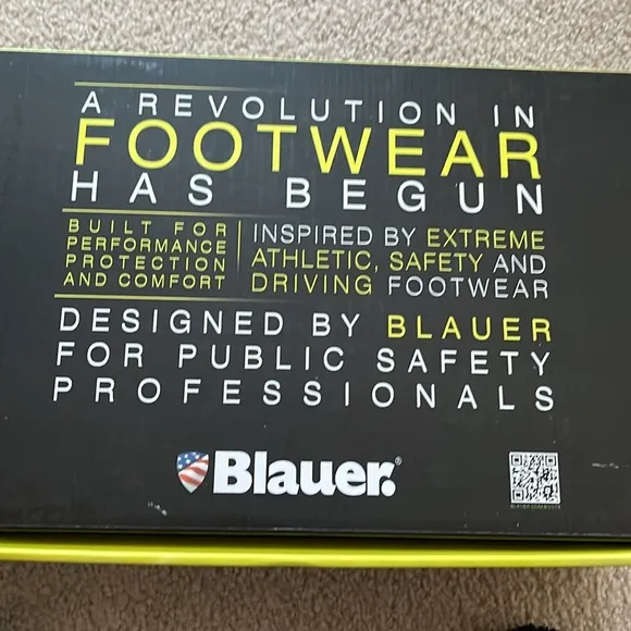 Blauer tactical work boots. Size 9 wide NWT