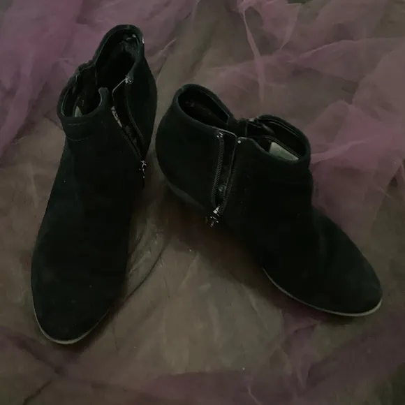 BLONDO BLACK SUEDE WATERPROOF ANKLE Boots GORG