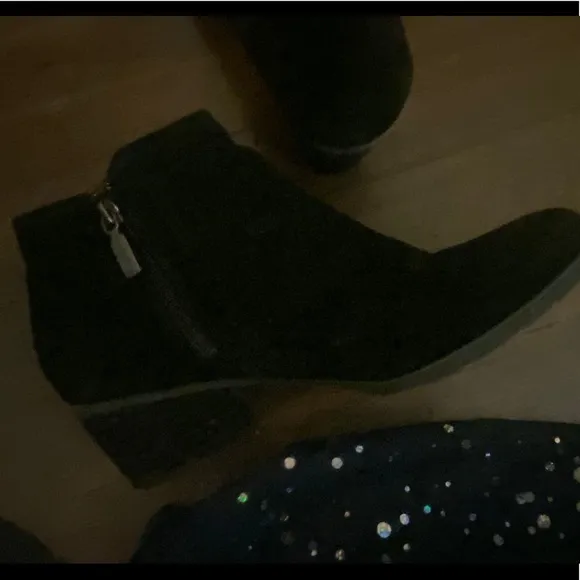 BLONDO BLACK SUEDE WATERPROOF ANKLE Boots GORG
