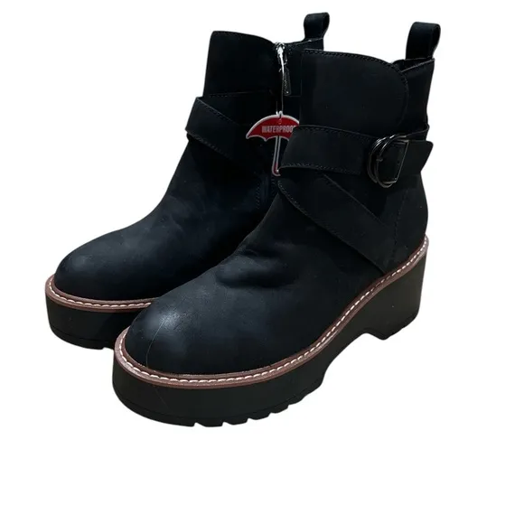 Blondo Women’s Giovanni Ankle Fashion Boot Size 8