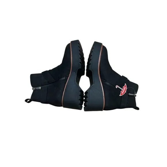 Blondo Women’s Giovanni Ankle Fashion Boot Size 8