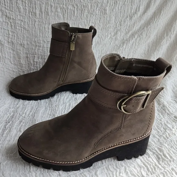 Blondo Women's Waterproof Dagger Fashion Boot, Dark Taupe Suede Sz7 ankle boots