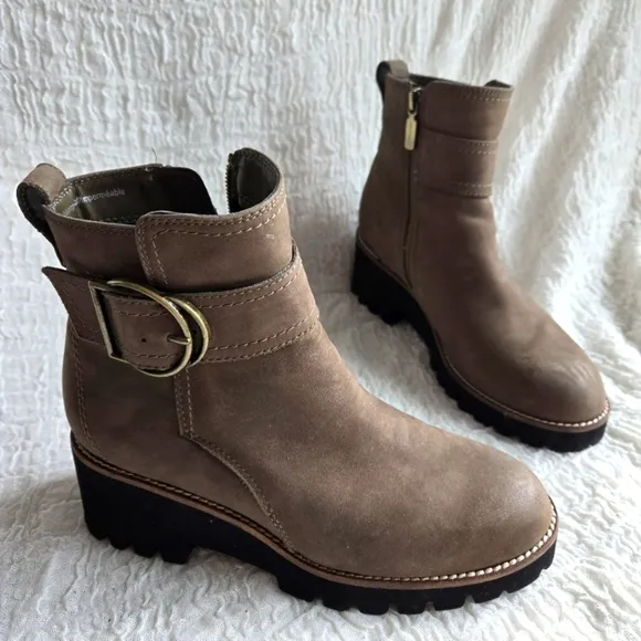 Blondo Women's Waterproof Dagger Fashion Boot, Dark Taupe Suede Sz7 ankle boots