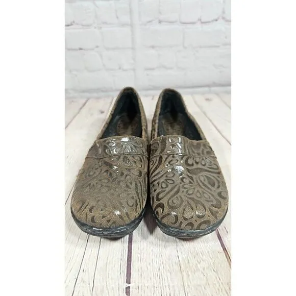Boc Born Concept Brown Tooled Clogs Slip On Flats Women's Shoe Size 7
