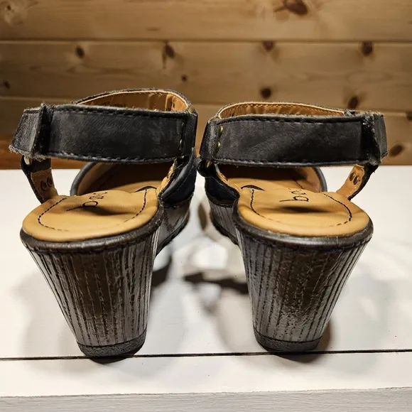 b.o.c. Womens Navy Shoes Size 7
