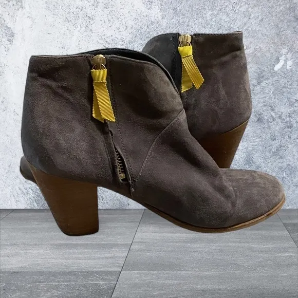 Boden Gray Suede Leather Block Heel Ankle Boots Booties Women's Size US 8 UK 39