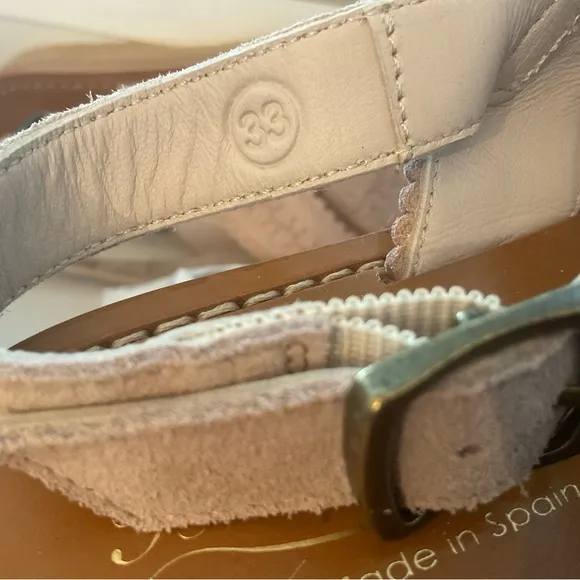 Bonpoint Akin Suede Sandals | Size 2 Luxury designer for kids | leather spring