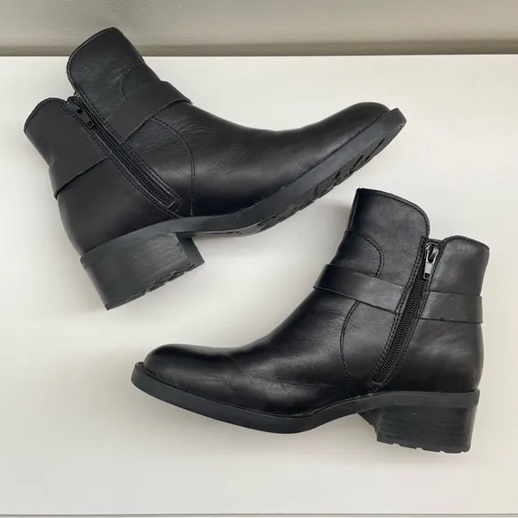 Born Tori leather Boots size 8 black cross strap bootie basic heeled motorcycle