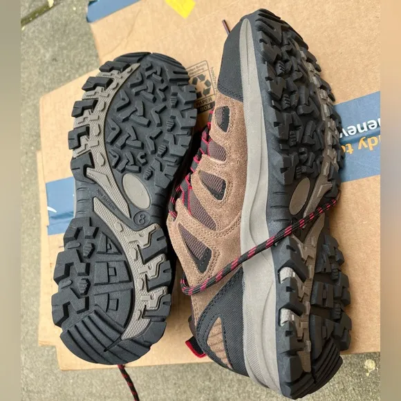 Brand new Denali day hiking shoes