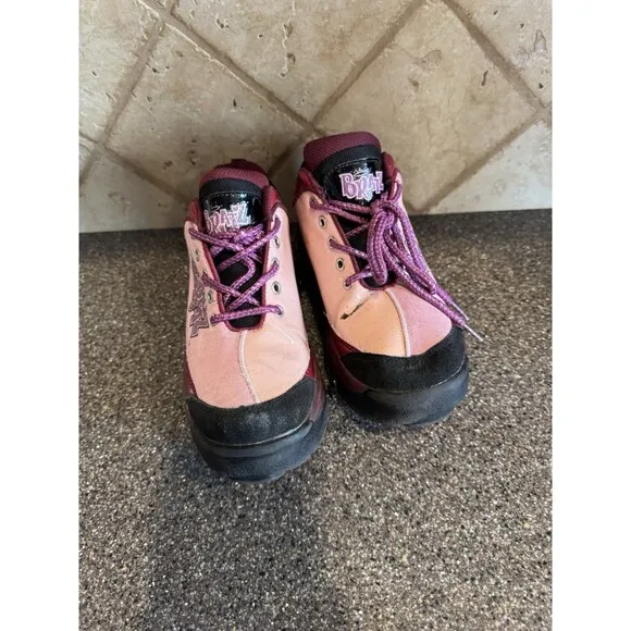 Bratz Flashback Fever Skate Shoes Street Flyers Retractable Wheel 2005 Size 4