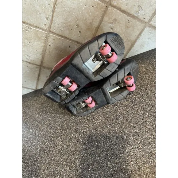 Bratz Flashback Fever Skate Shoes Street Flyers Retractable Wheel 2005 Size 4