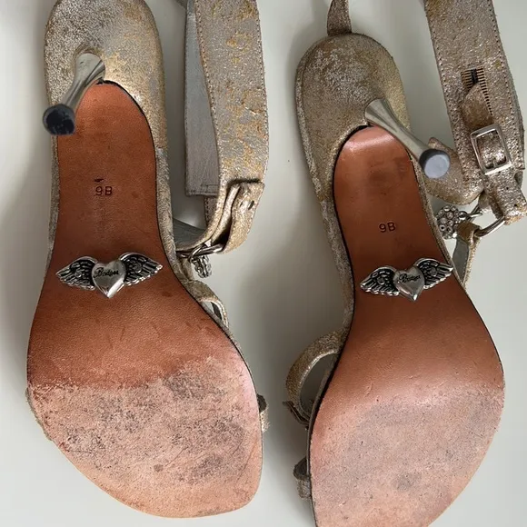 Bridget sandals