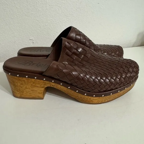 Brighton Caramel Brown Woven Leather Studded Clogs Mules Shoes Size 9