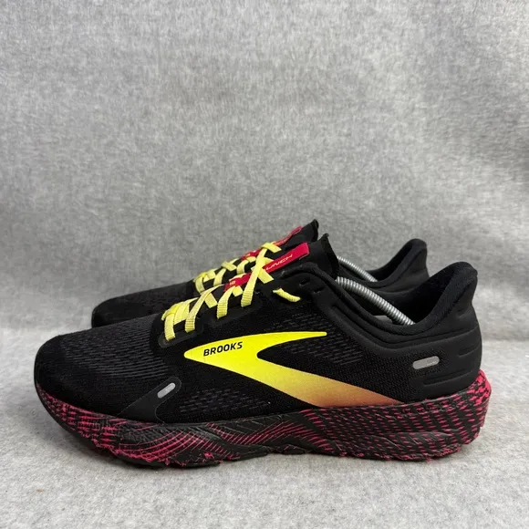 Brooks Shoes Mens Size 9 Launch GTS 9 Black Athletic Running Sneaker 1103861D016