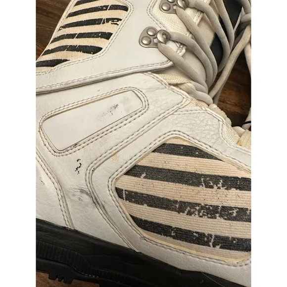 Burton Freestyle Snowboard Boots Imprint 2 White Black Mens Size 14