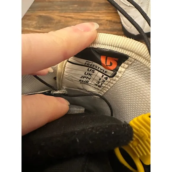 Burton Freestyle Snowboard Boots Imprint 2 White Black Mens Size 14