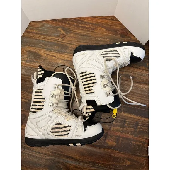 Burton Freestyle Snowboard Boots Imprint 2 White Black Mens Size 14