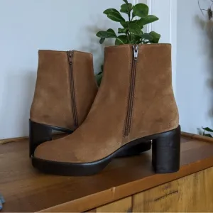 BY FAR Ellen Boots