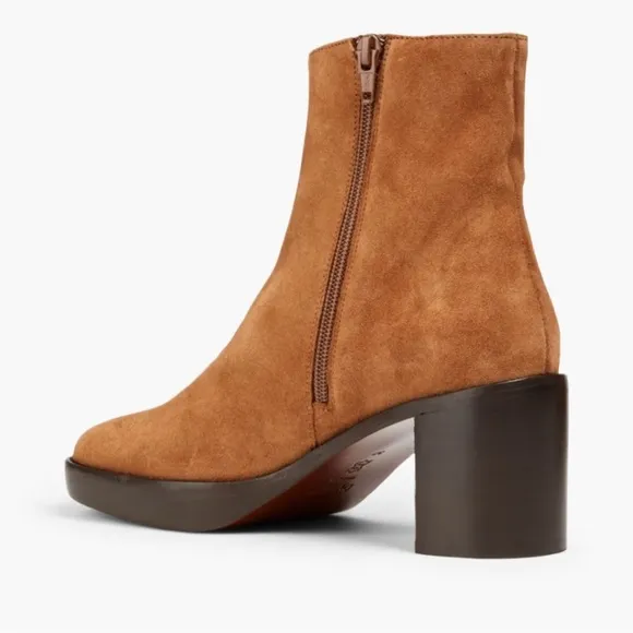BY FAR Ellen Boots