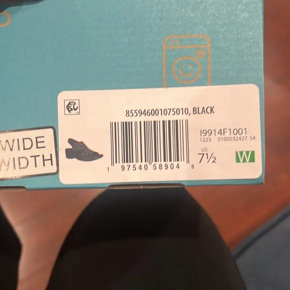 BZees Bling Sandals