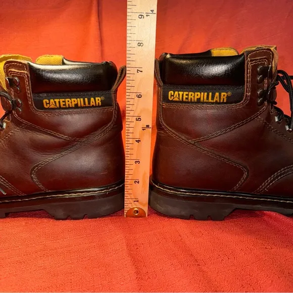 CATERPILLAR Second Shift Brien Leather Work Boots, Men’s Size 10.5, EUC