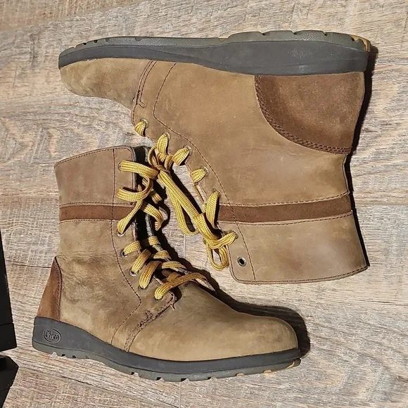 Chaco Tan Lace Up Boots Natilly High-Top Design Convertible Size 6