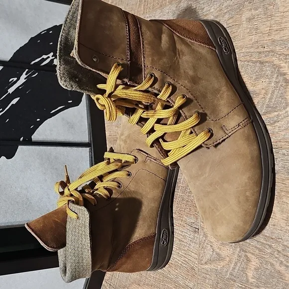 Chaco Tan Lace Up Boots Natilly High-Top Design Convertible Size 6