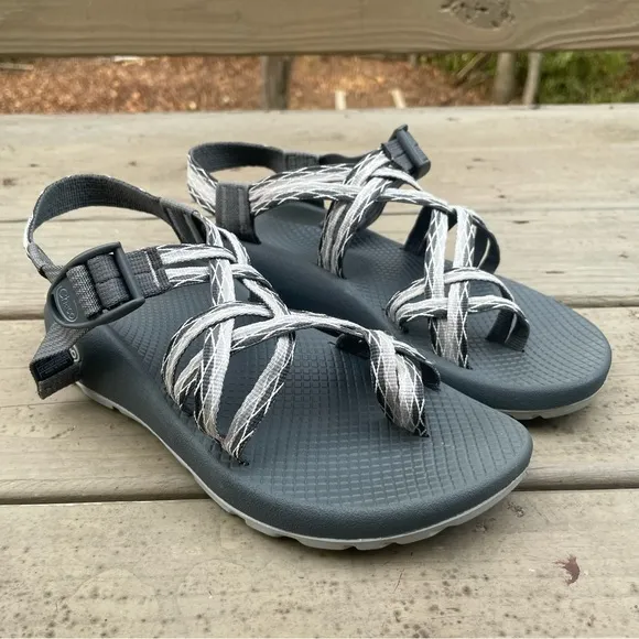 Chaco ZX2 gray Classic sandals size 8