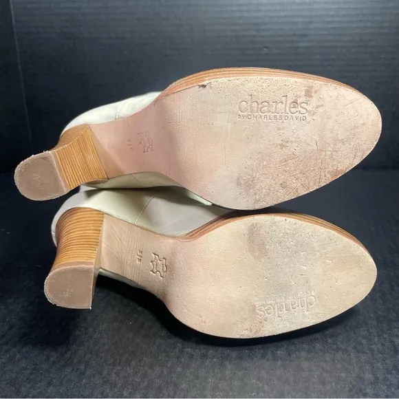 Charles David Elixir Cream and Silver Leather boots 5.5M