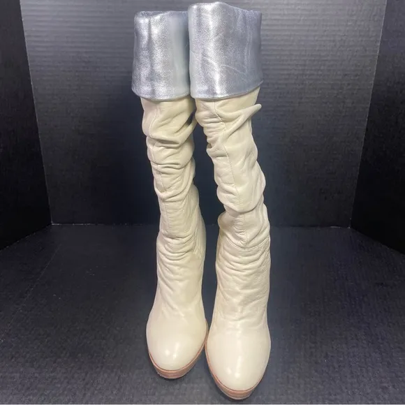 Charles David Elixir Cream and Silver Leather boots 5.5M