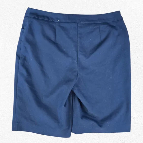 Chico’s Navy Fabulously Slimming Chino Cotton Blend Bermuda Shorts Size 6