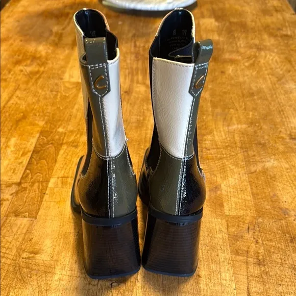 Circus by Sam Edelman Black and Tan Heeled Boots