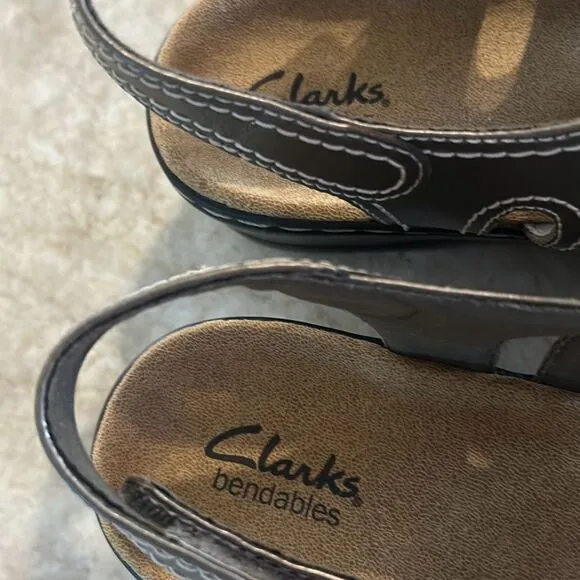 CLARKS Bendable Leather Sandals NWOT