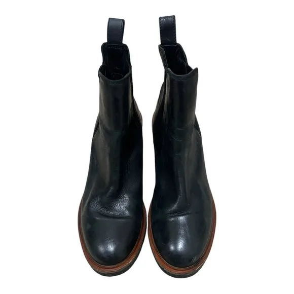 Clark’s Clarkford Top Wedge Leather Chelsea Boots Booties Heel Size 8.5