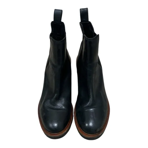 Clark’s Clarkford Top Wedge Leather Chelsea Boots Booties Heel Size 8.5
