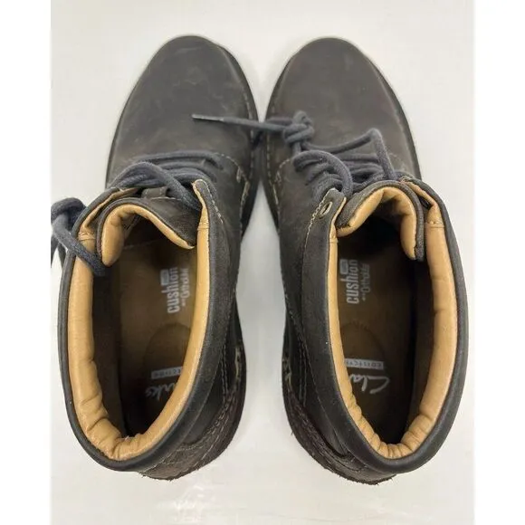 Clarks Collection NWOB Brown Leather Chukka Boots Mens Size 8.5M Ortholite