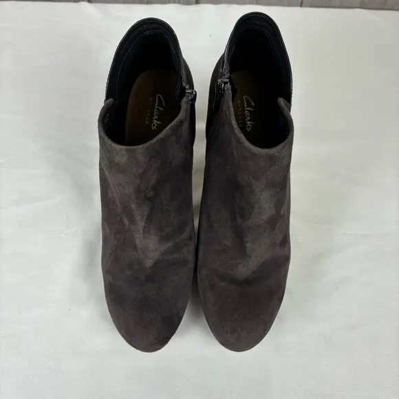 Clarks Delsie Stella Leather Boots Heeled Booties Purple Gray Suede Size 8.5